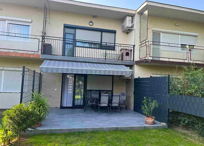 Apartment Mark Apartman