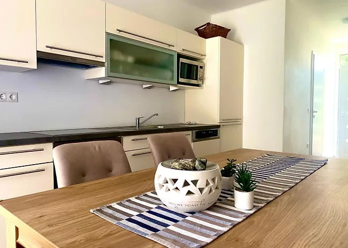 Apartment Mark Apartman