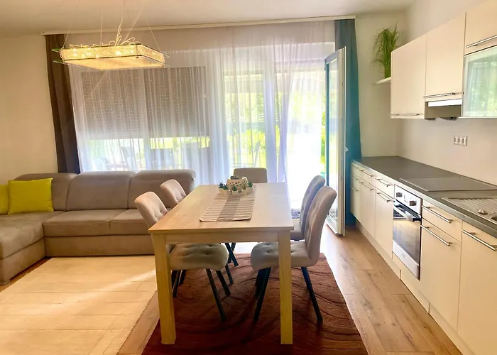 Mark Apartman Balatonszarszo