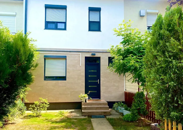 Mark Apartman Apartment Balatonszarszo